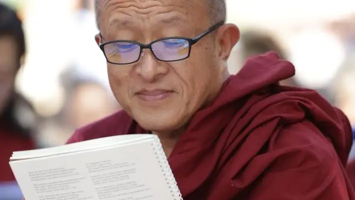 Alguns livros recomendados por Dzongsar Khyentse Rinpoche durante suas palestras ou na sua atividade em redes sociais.